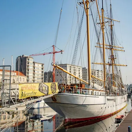 In Near & Dunes Apartment *